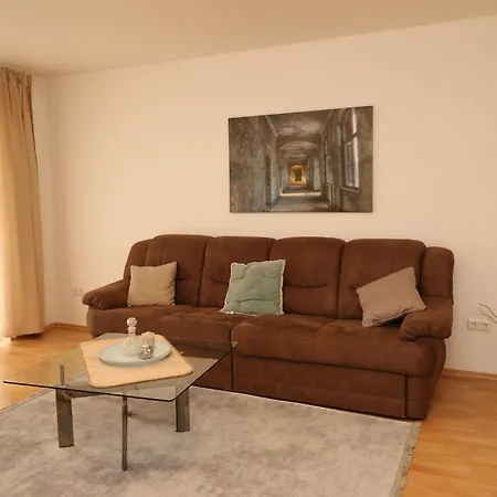 Apartment Near The Trade Fair